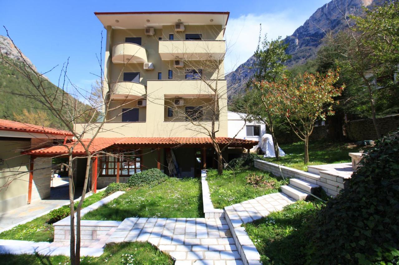 Hotel Gryka E Kelcyres מראה חיצוני תמונה