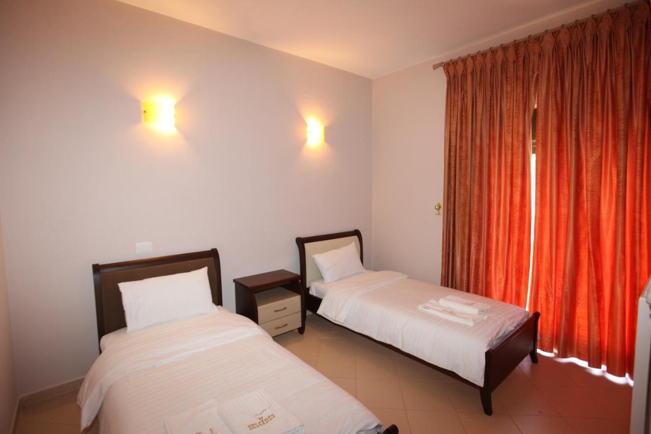 Hotel Gryka E Kelcyres מראה חיצוני תמונה