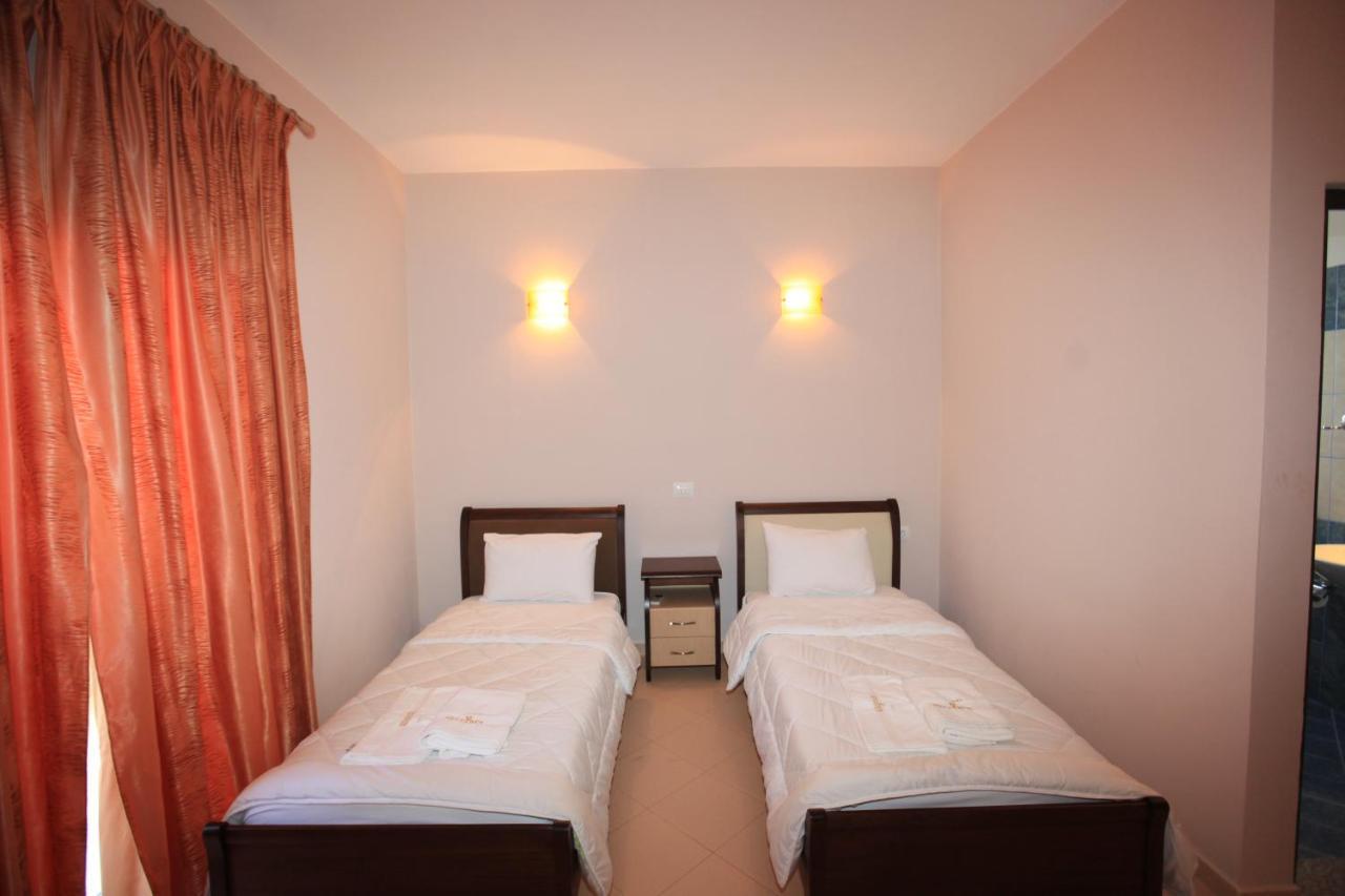 Hotel Gryka E Kelcyres מראה חיצוני תמונה