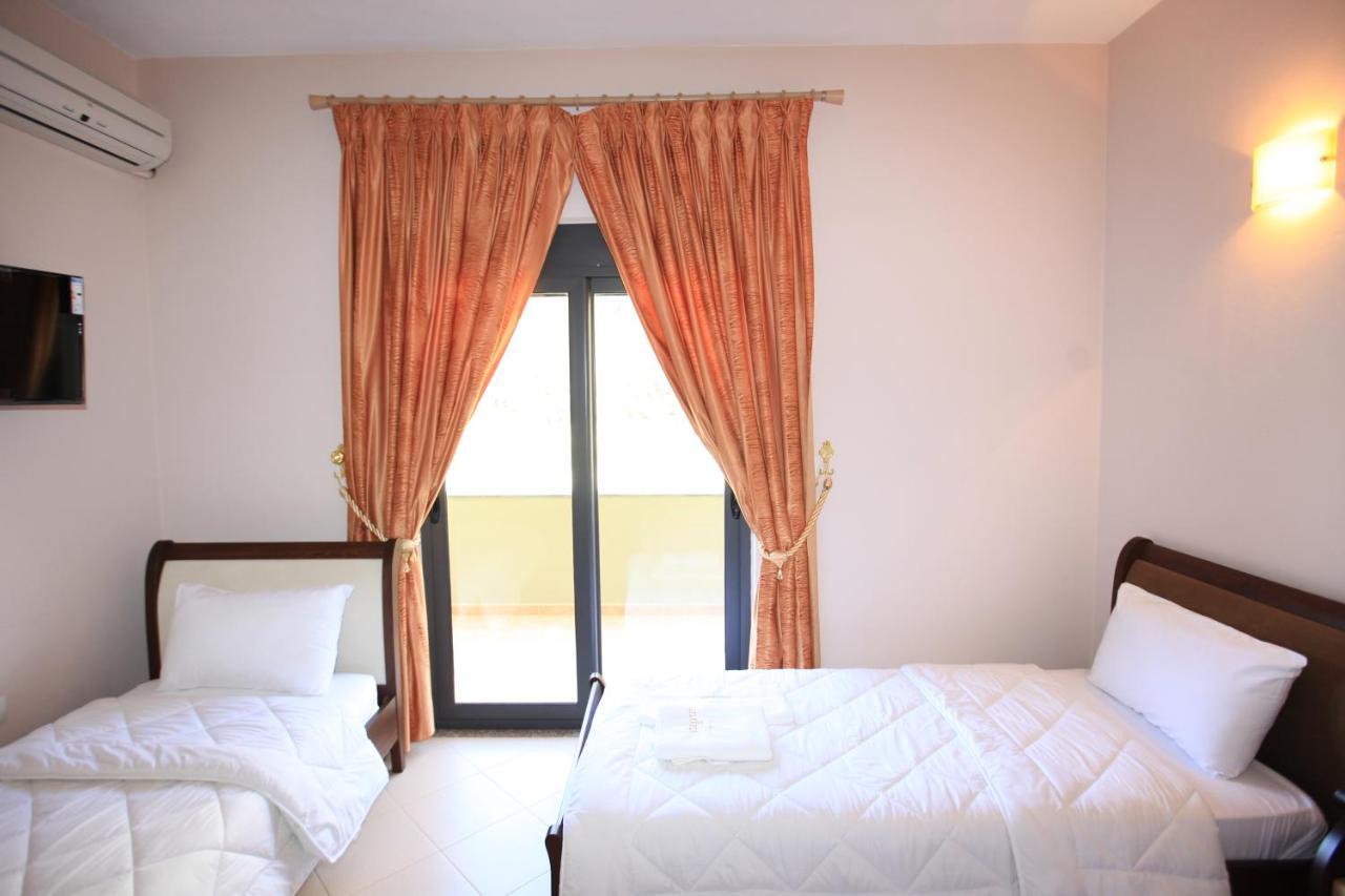 Hotel Gryka E Kelcyres מראה חיצוני תמונה